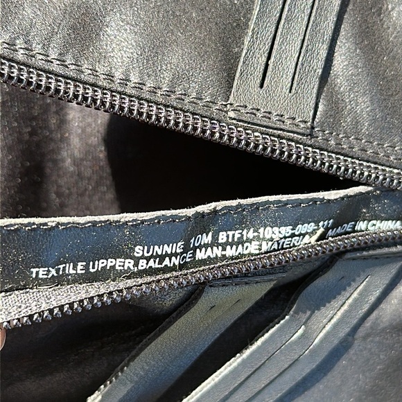 Bare Traps Woman’s Mid Wedge Hidden Heel Zip Up Pixie Ankle Booties Size 10 - Picture 13 of 15